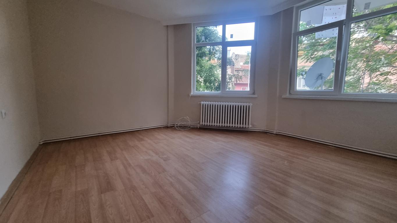 Kiralık MECİDİYEDE 2+1 ARAKAT DAİRE