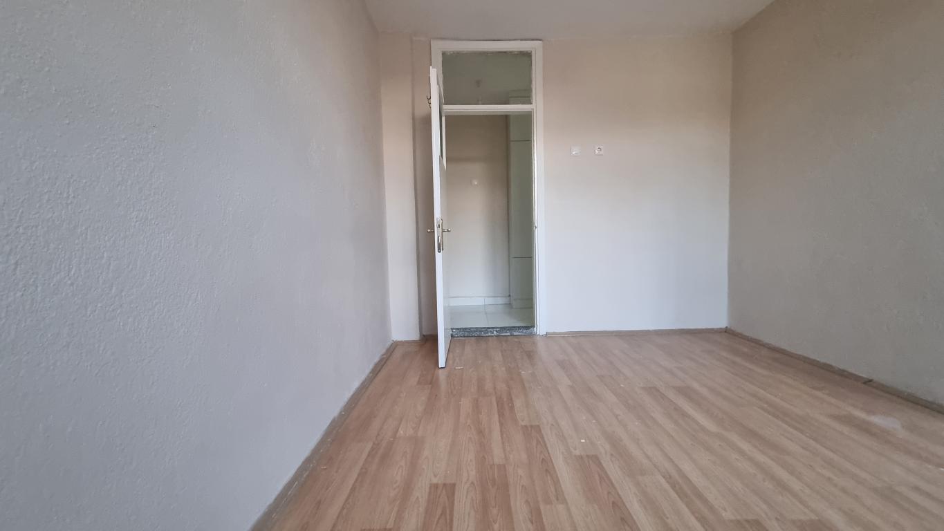 Kiralık MECİDİYEDE 2+1 ARAKAT DAİRE