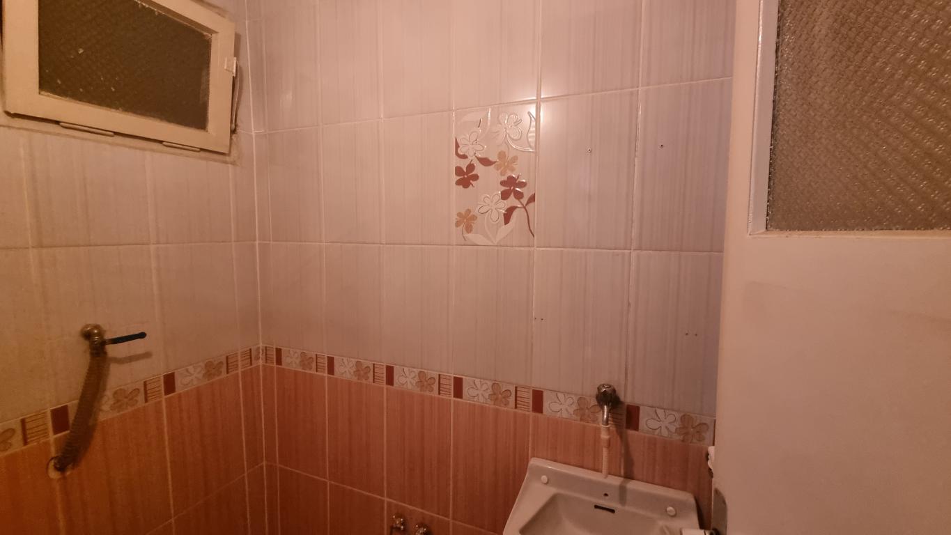 Satılık KURTULUŞ CADDESİ ÜZERİ 3+1 ARAKAT DAİRE