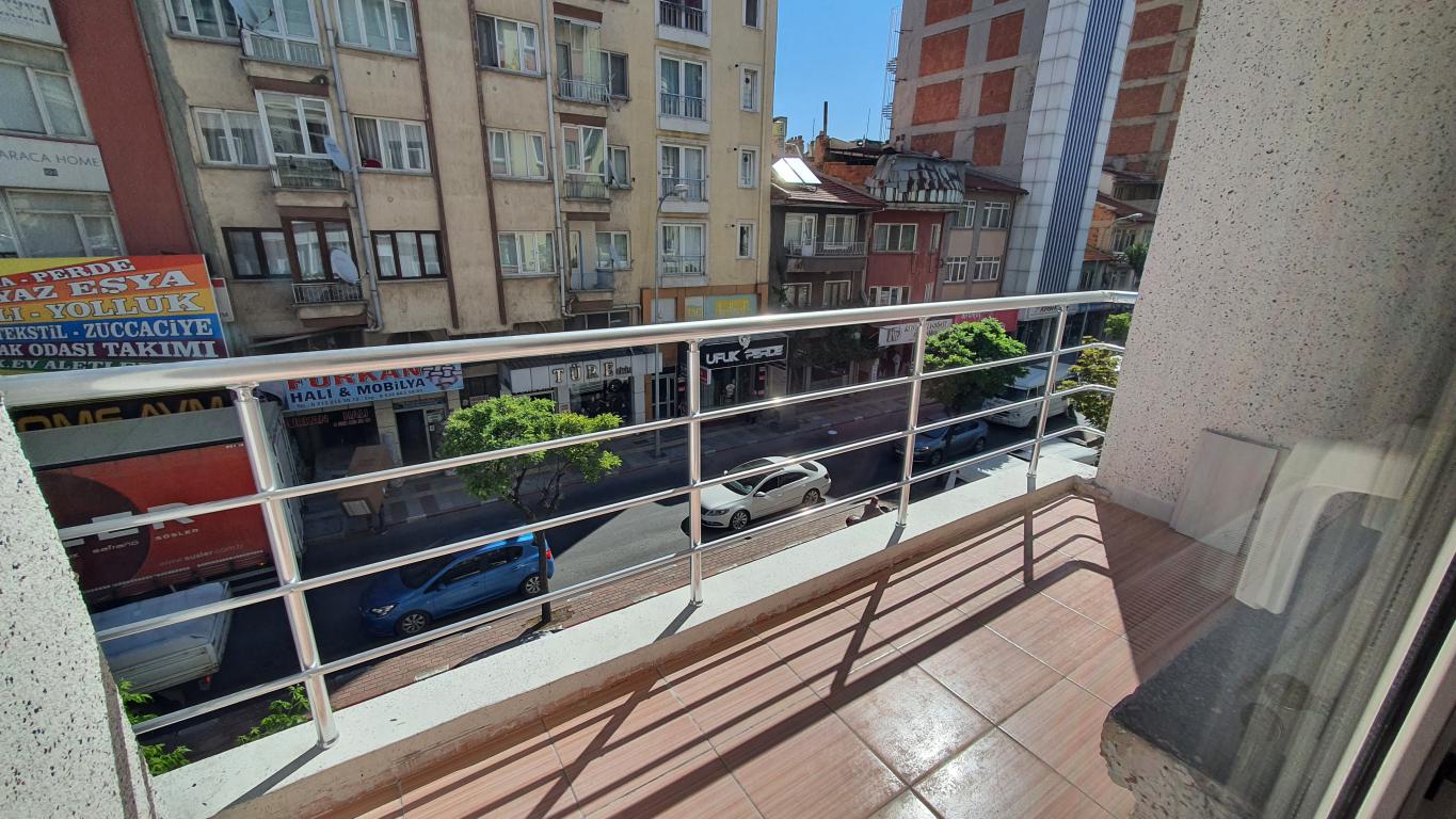 Satılık KURTULUŞ CADDESİ ÜZERİ 3+1 ARAKAT DAİRE