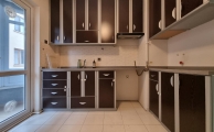 Kiralık CUMHURİYETTE 3+1 DOĞALGAZLI ARAKAT DAİRE